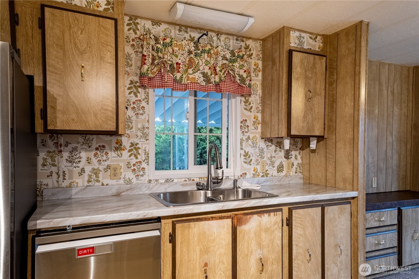 225 NE Ernst ##49, Oak Harbor, WA 98277
