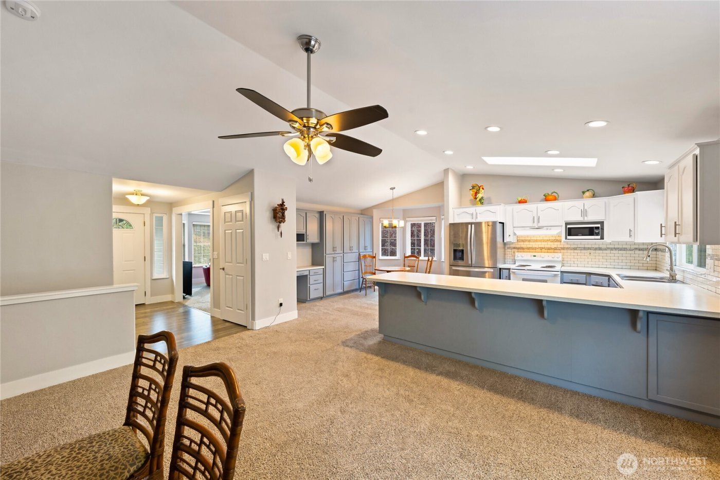 752 Tillamuk Drive , La Conner, WA 98257