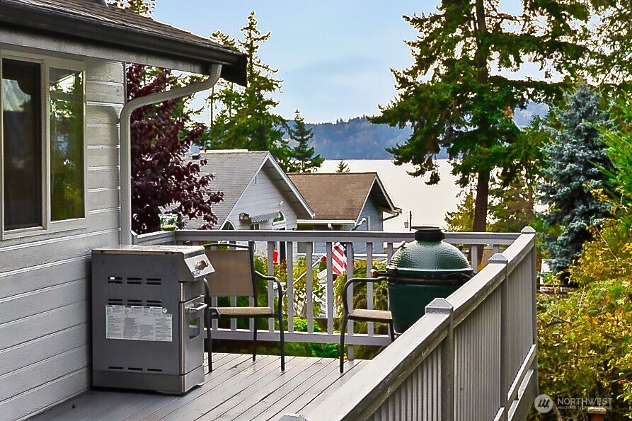 752 Tillamuk Drive , La Conner, WA 98257