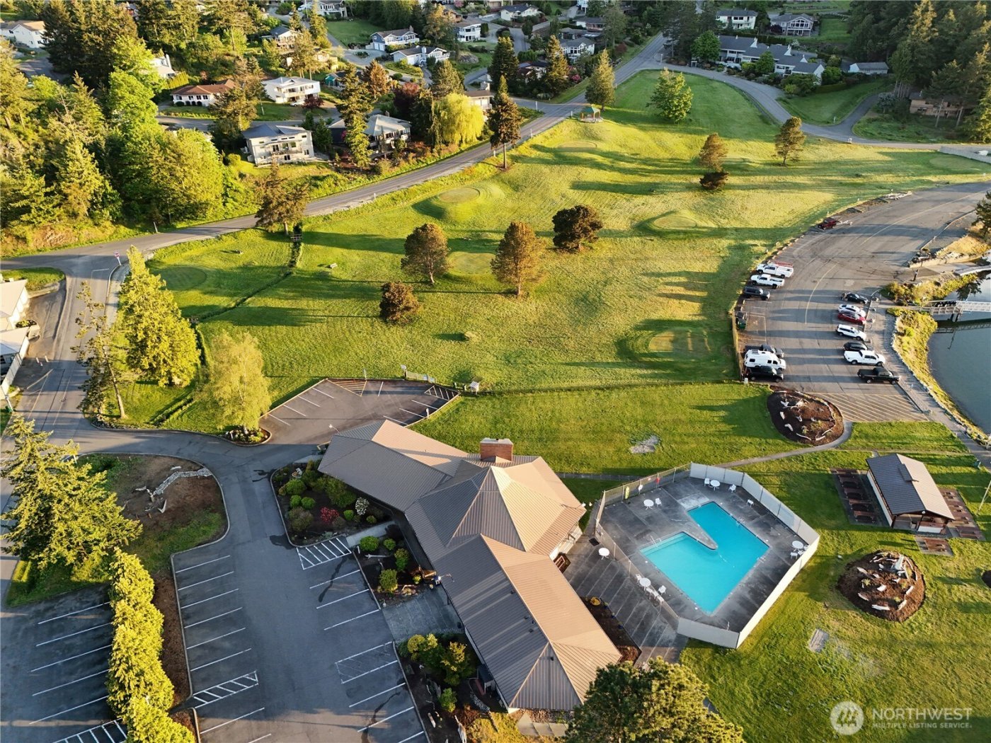 752 Tillamuk Drive , La Conner, WA 98257