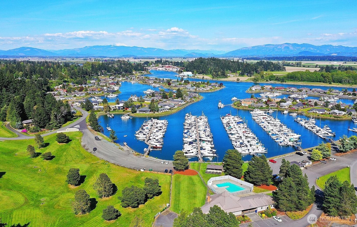 752 Tillamuk Drive , La Conner, WA 98257