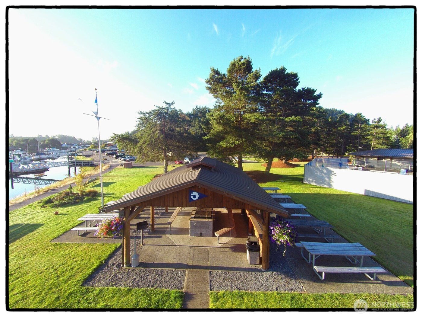 752 Tillamuk Drive , La Conner, WA 98257