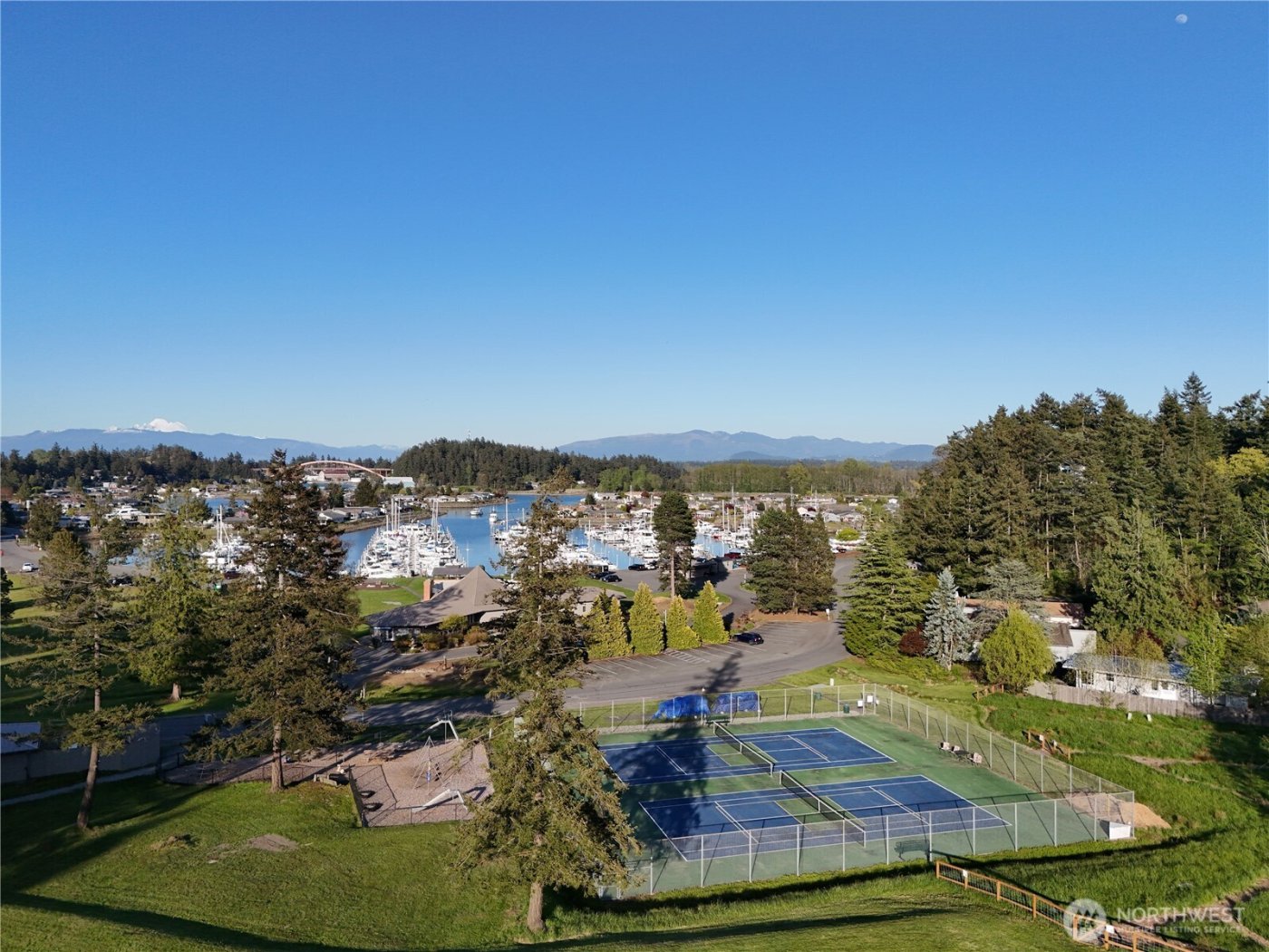 752 Tillamuk Drive , La Conner, WA 98257