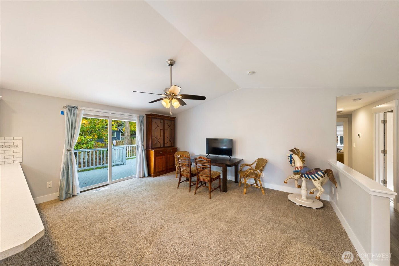 752 Tillamuk Drive , La Conner, WA 98257