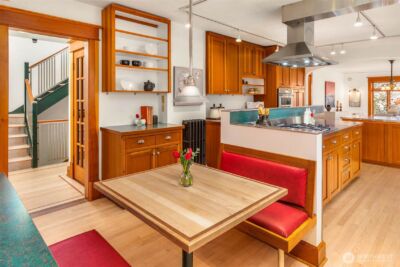 2117 N 36th Street , Seattle, WA 98103 - Photo 8