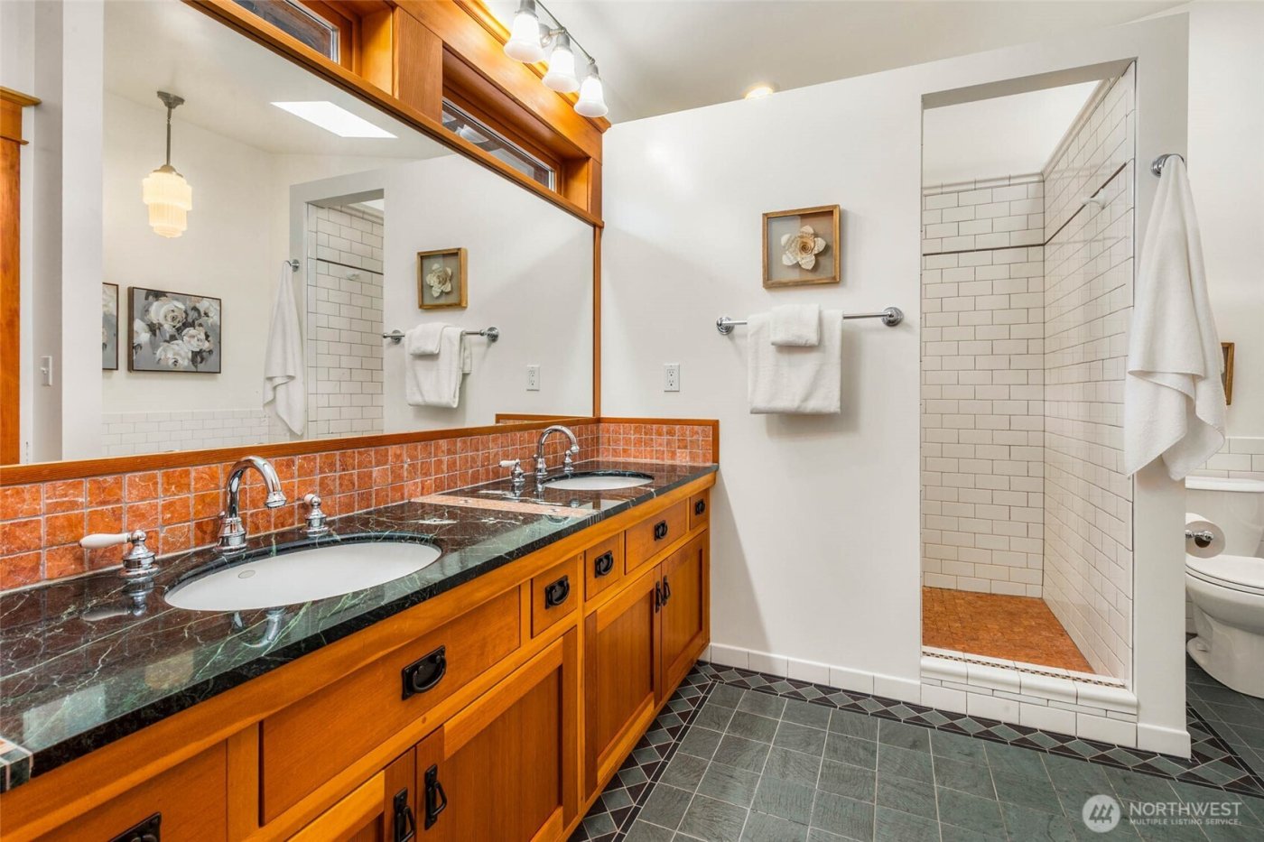 2117 N 36th Street , Seattle, WA 98103