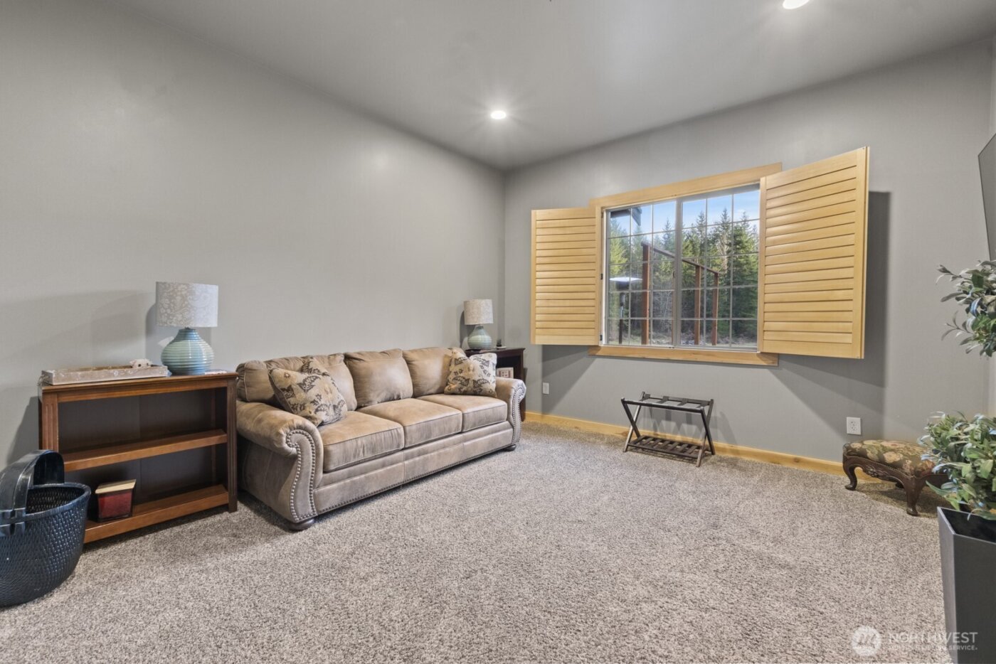 40105 Highland Drive E, Roy, WA 98580