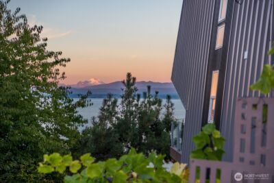 1857 Cascade View Drive , Camano Island, WA 98282-8483