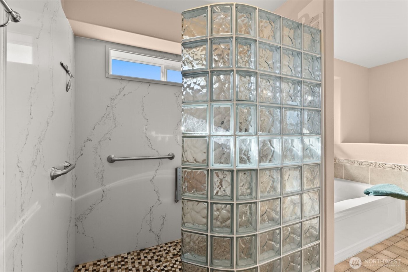 395 Ceres Hill Road , Chehalis, WA 98532