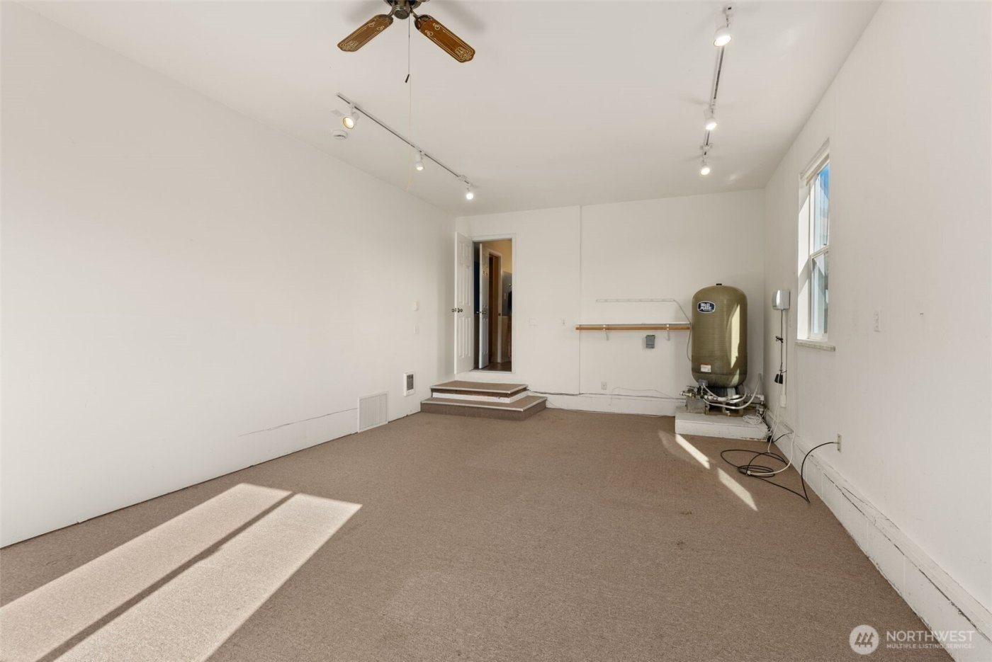 395 Ceres Hill Road , Chehalis, WA 98532