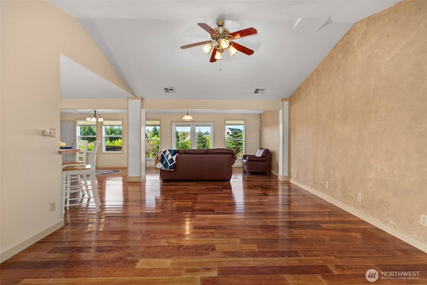 395 Ceres Hill Road , Chehalis, WA 98532