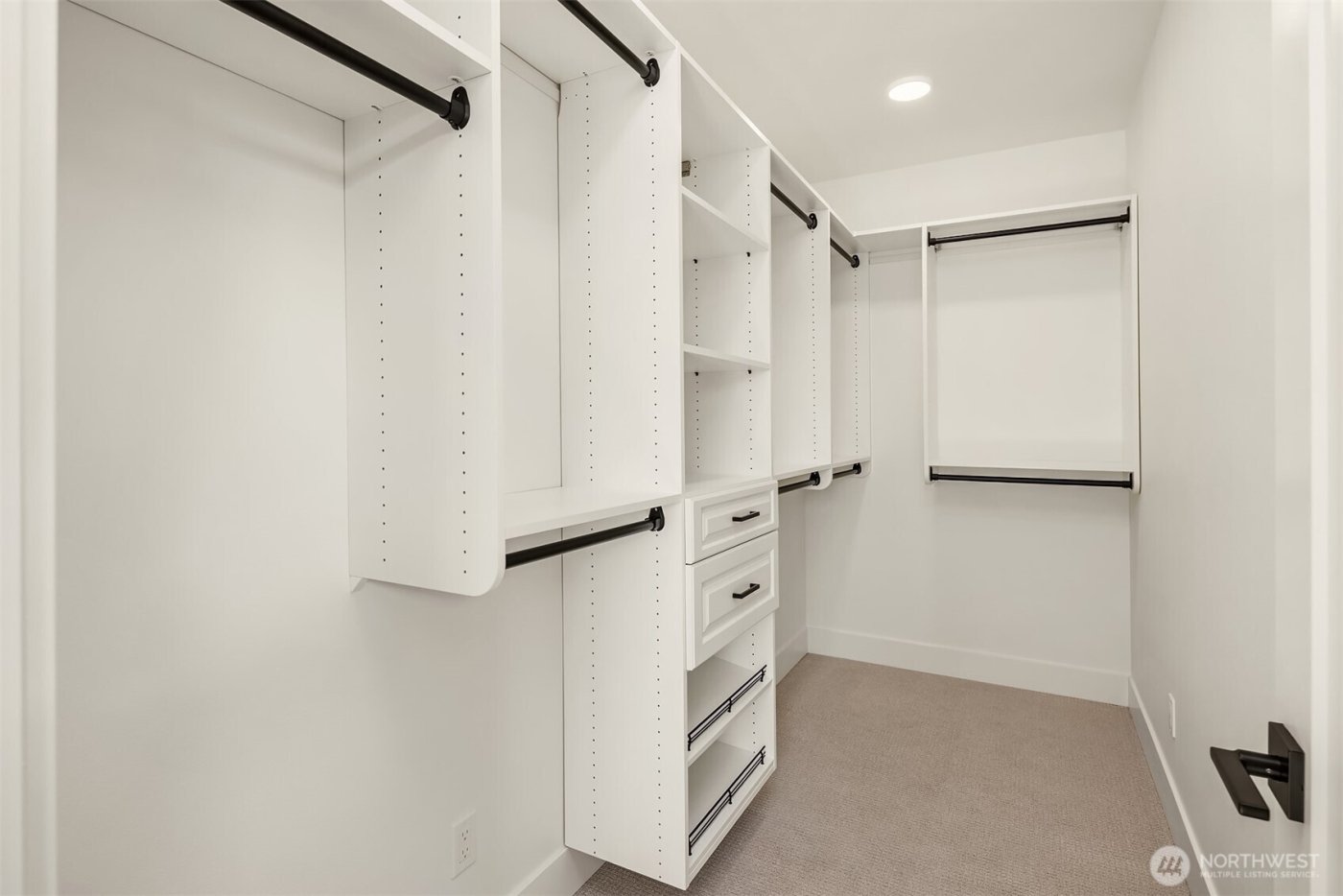 4421 2nd Avenue NE, Seattle, WA 98105