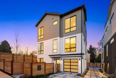 4421 2nd Avenue NE, Seattle, WA 98105