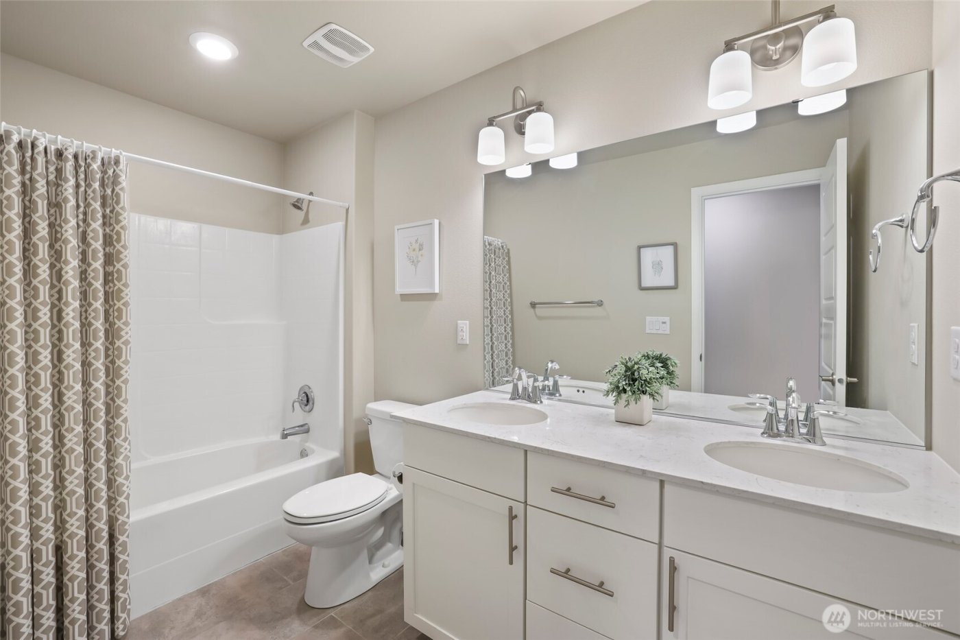 25704 207th Place SE, Covington, WA 98042