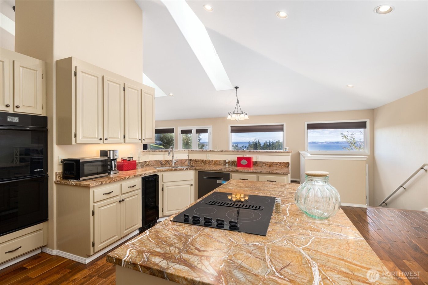 987 NW Camano Drive , Camano Island, WA 98282