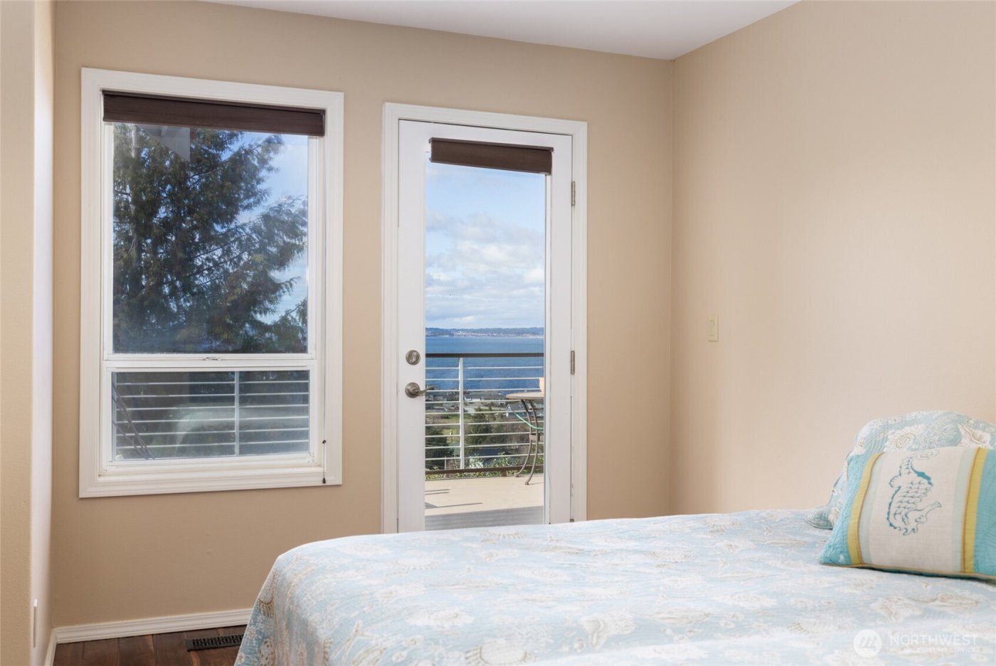 987 NW Camano Drive , Camano Island, WA 98282