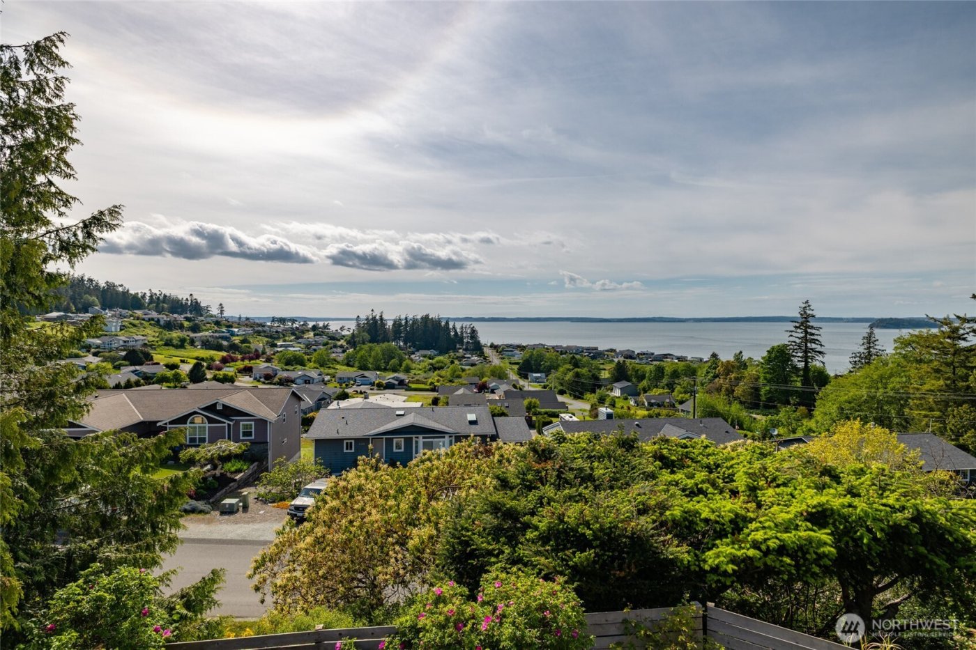 987 NW Camano Drive , Camano Island, WA 98282