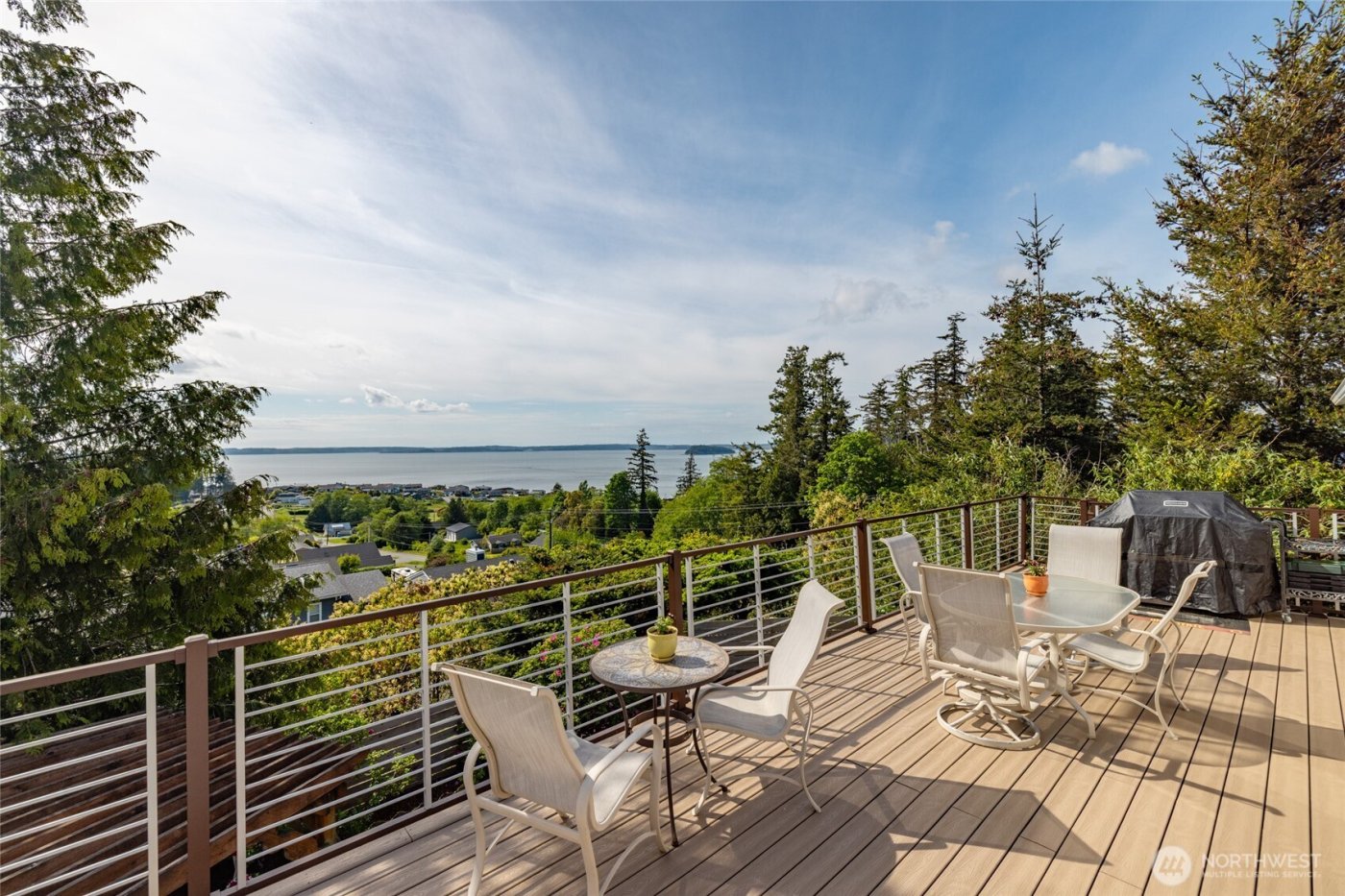 987 NW Camano Drive , Camano Island, WA 98282