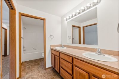 2702 Hidden Springs Loop SE, Lacey, WA 98503 - Photo 18