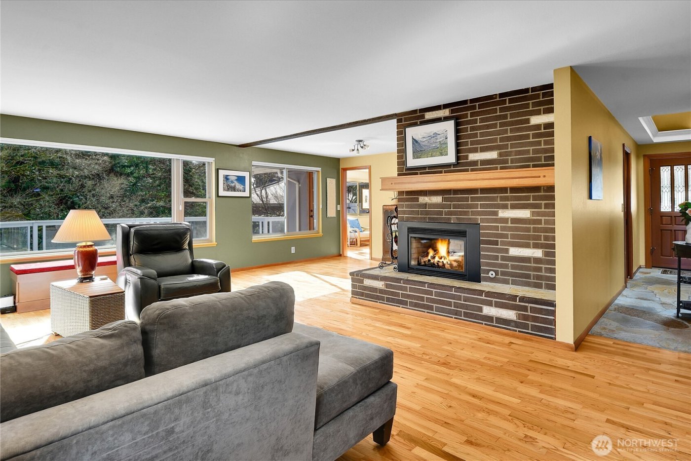 18722 56th Avenue NE, Kenmore, WA 98028