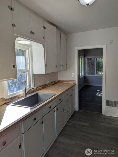 1812 Amhurst Street SE, Olympia, WA 98501 - Photo 11