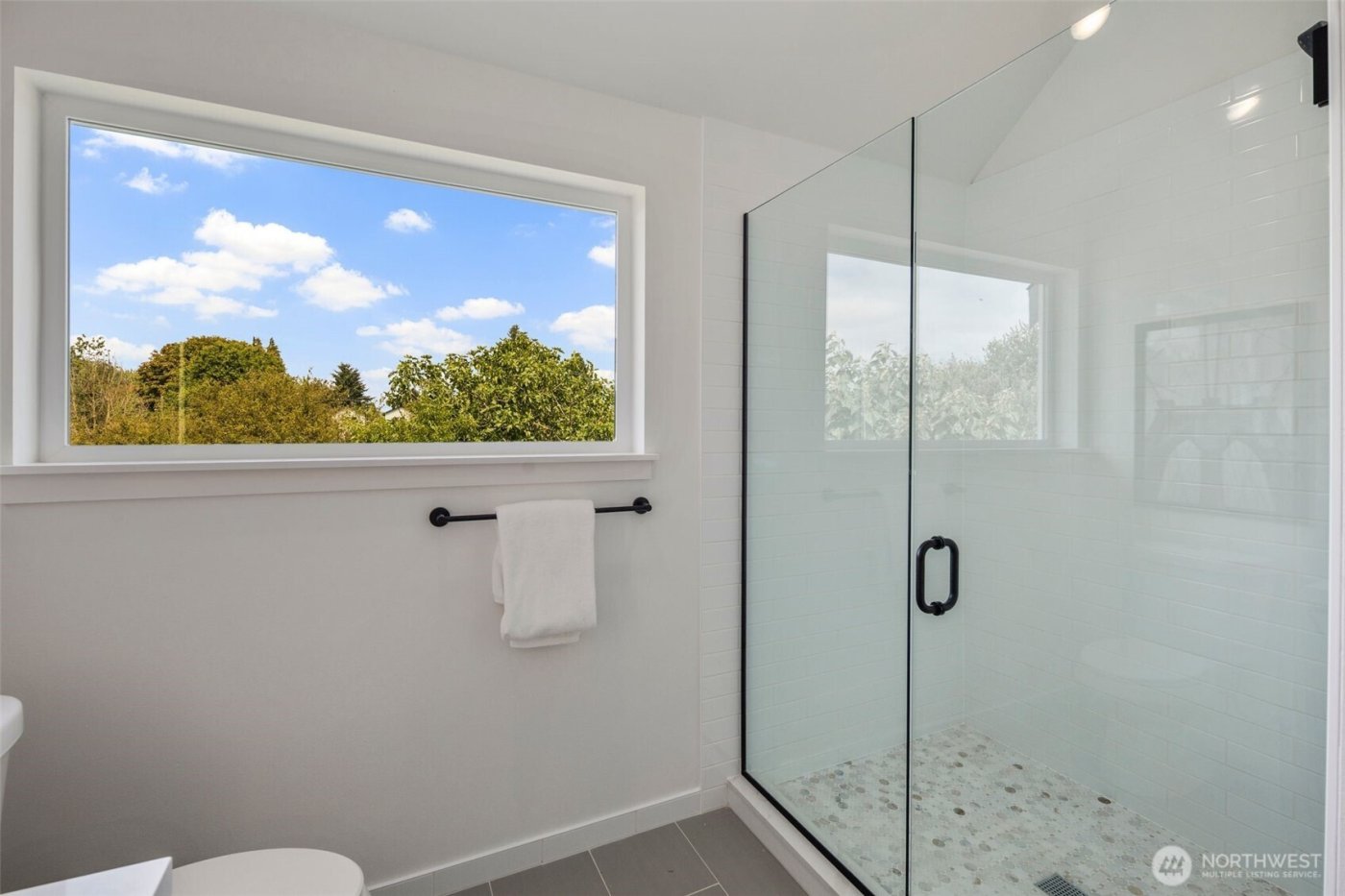 806 B S Rose Street , Seattle, WA 98108