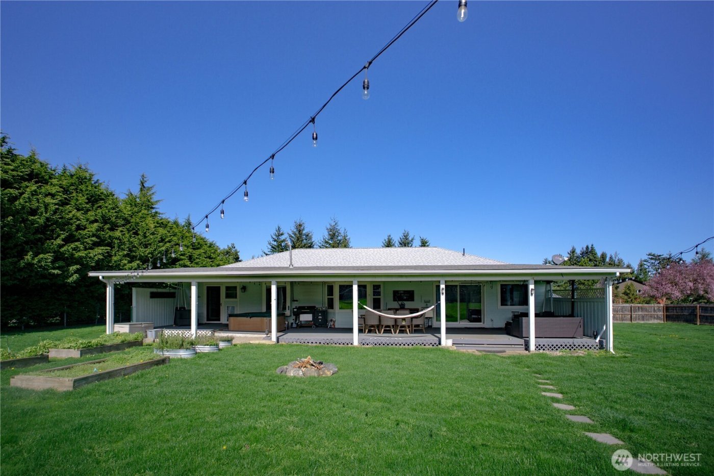 787 N Kendall Road , Sequim, WA 98382