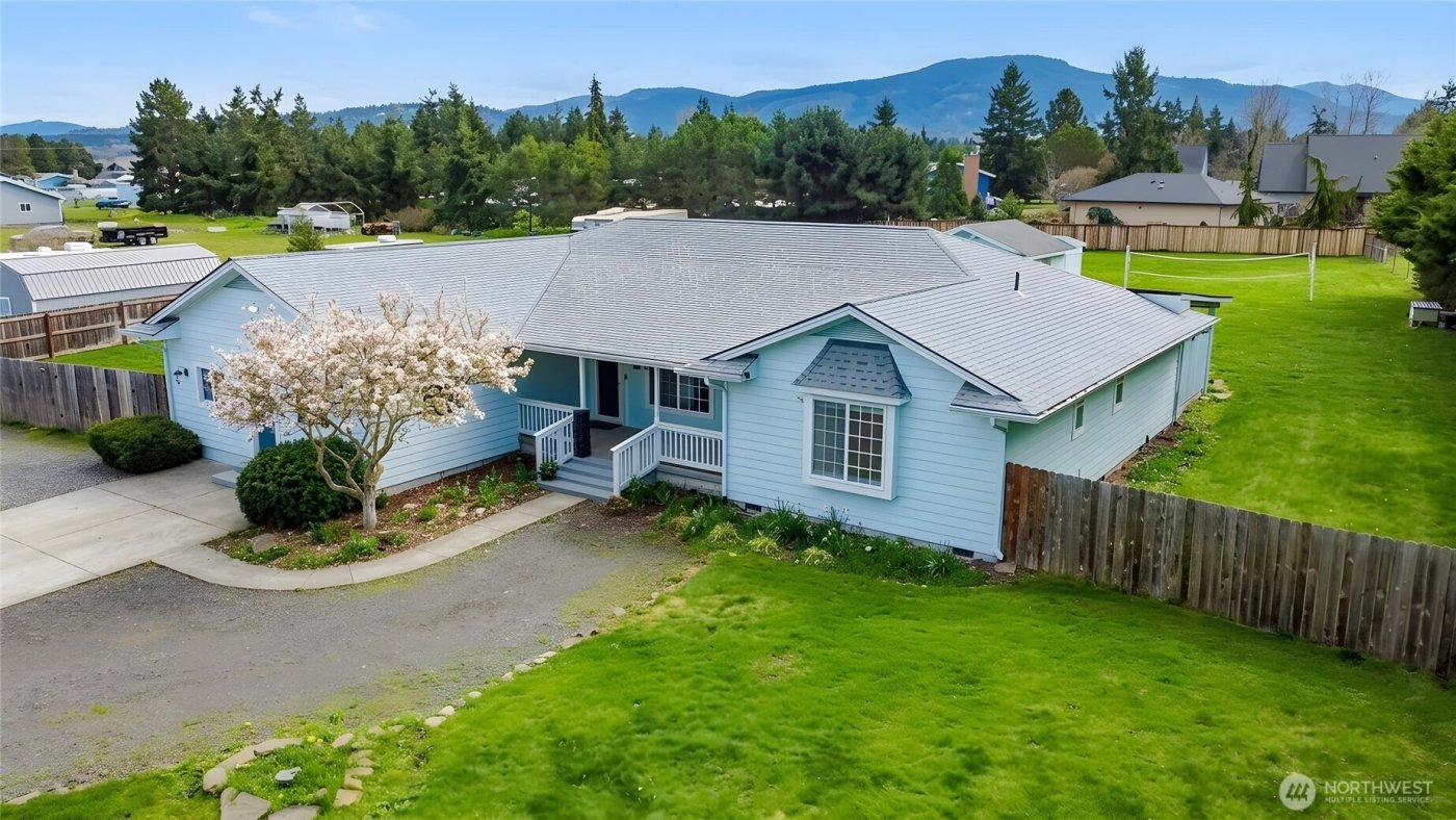 787 N Kendall Road , Sequim, WA 98382