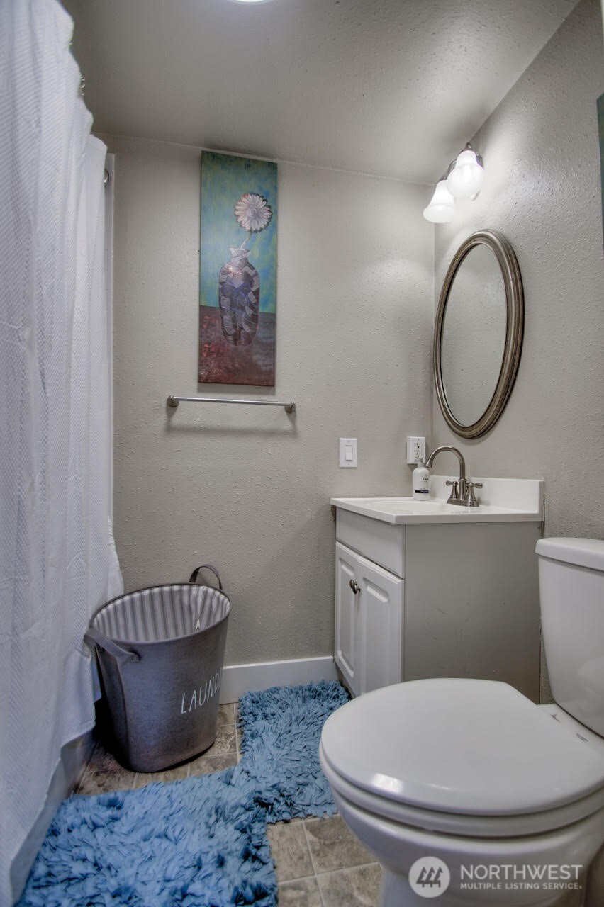 3535 Francis Drive SE, Olympia, WA 98503