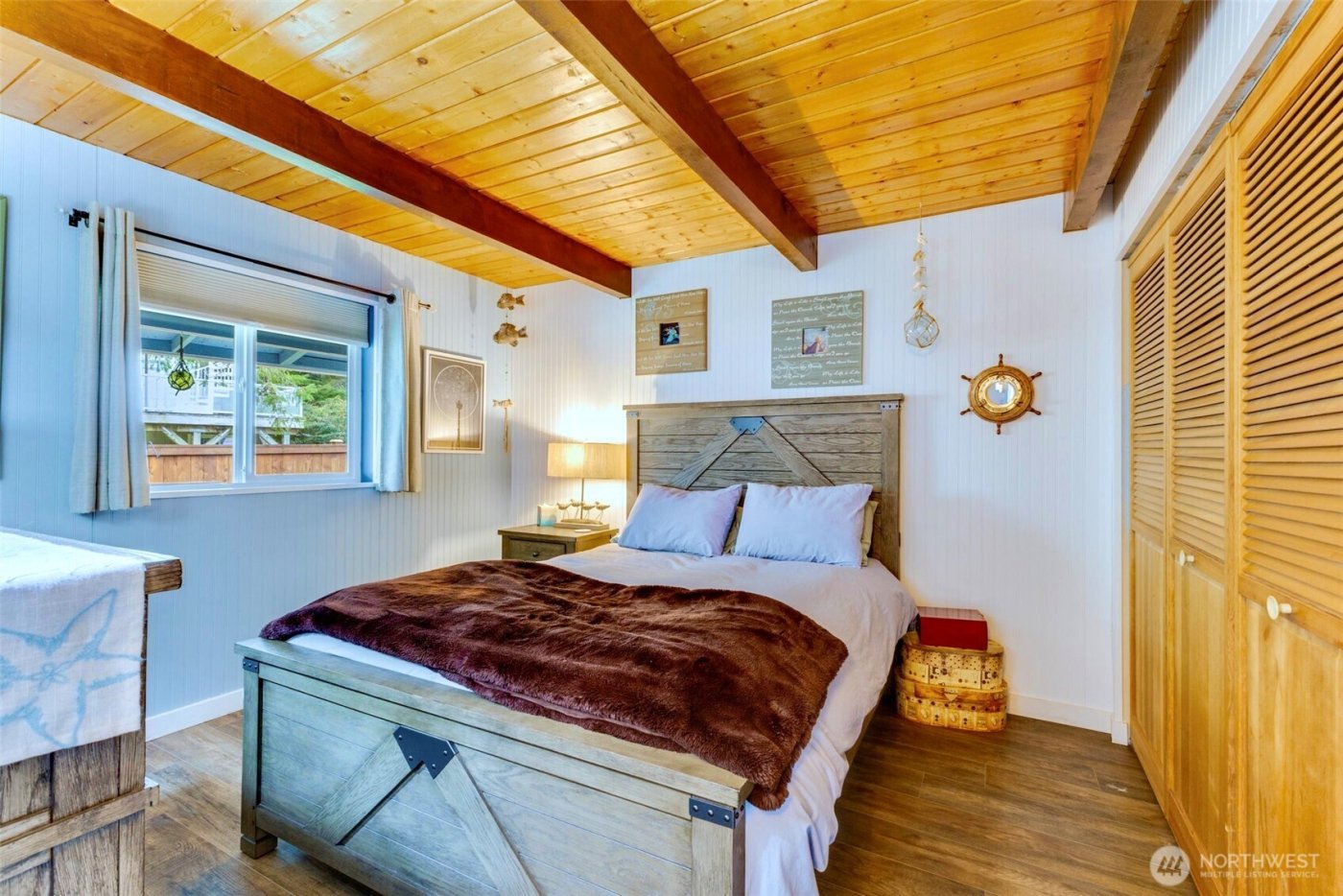 331 Harbor View Loop SE, Ocean Shores, WA 98569