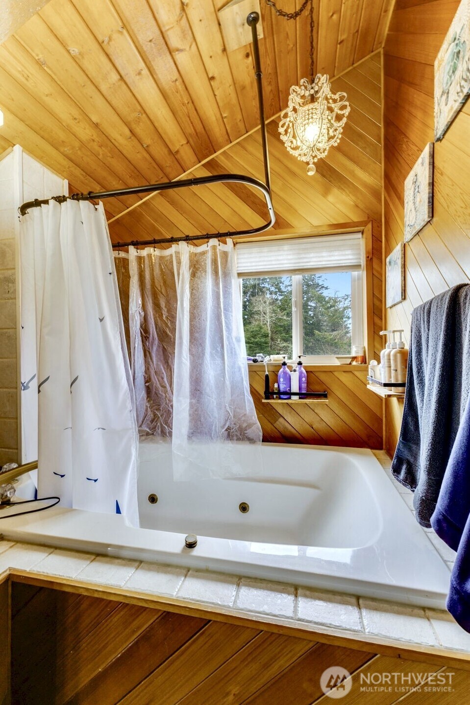 331 Harbor View Loop SE, Ocean Shores, WA 98569