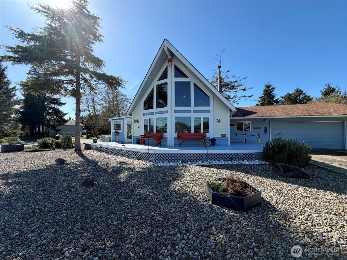 331 Harbor View Loop SE, Ocean Shores, WA 98569