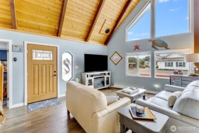 331 Harbor View Loop SE, Ocean Shores, WA 98569 - Photo 2