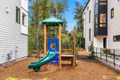 14870 Site 5 NE 2nd Court , Bellevue, WA 98007 - Photo 40
