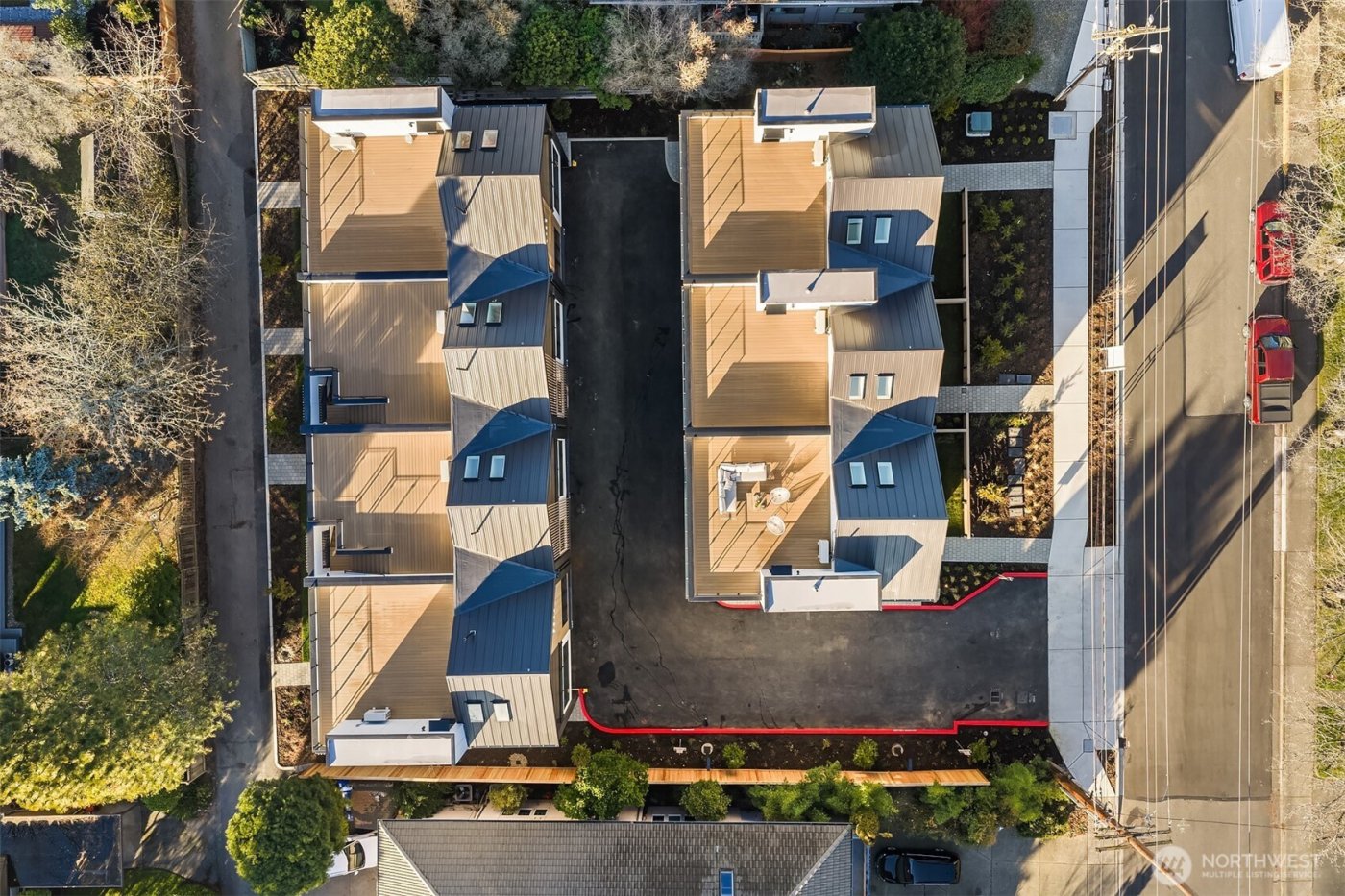 411 99th Avenue NE, Bellevue, WA 98004