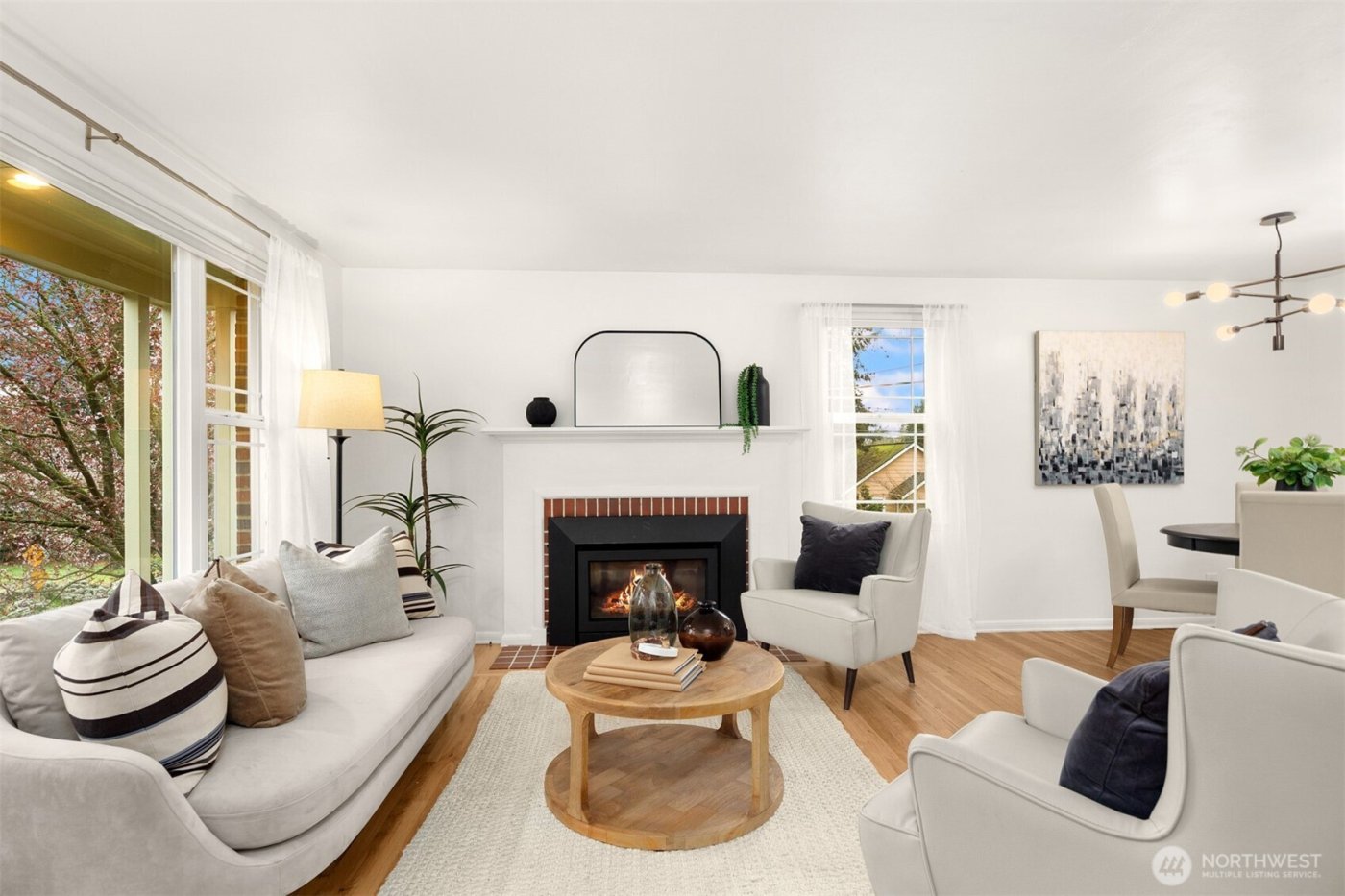 1502 N 107th Street , Seattle, WA 98133