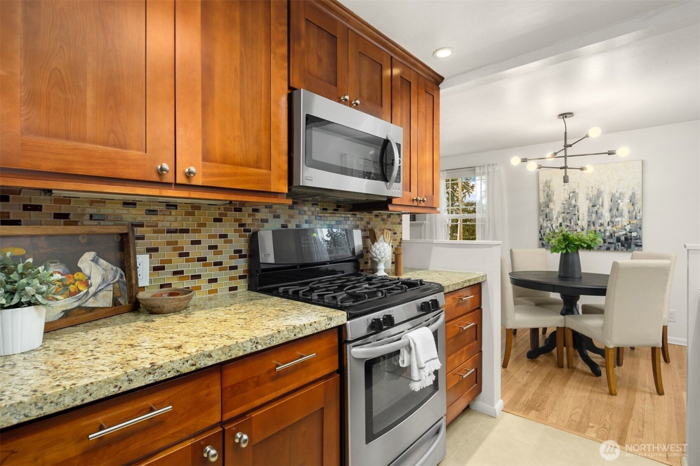 1502 N 107th Street , Seattle, WA 98133