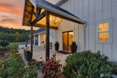 157 Russell Road , Camano Island, WA 98282-8558