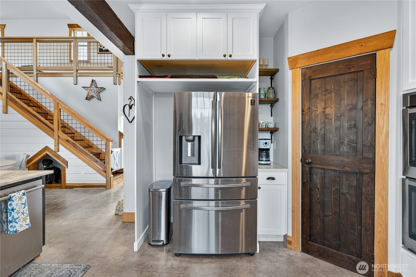 157 Russell Road , Camano Island, WA 98282-8558