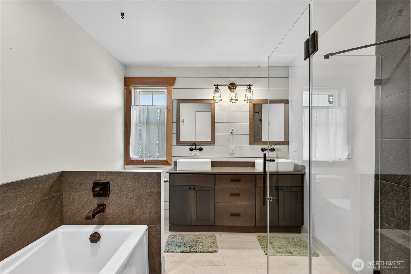 157 Russell Road , Camano Island, WA 98282-8558