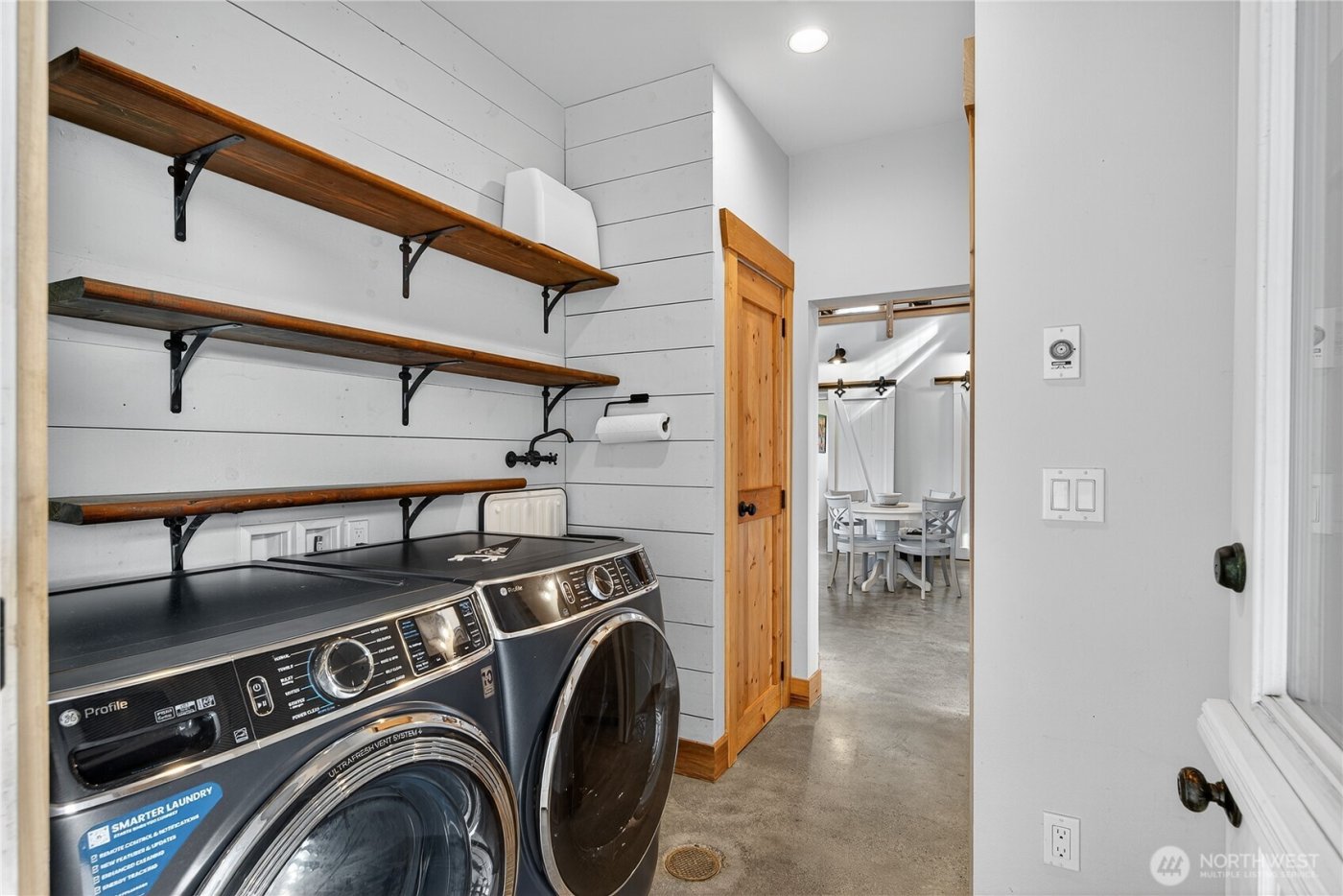 157 Russell Road , Camano Island, WA 98282-8558