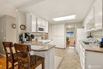 6504 109th Street E, Puyallup, WA 98373 - Photo 5