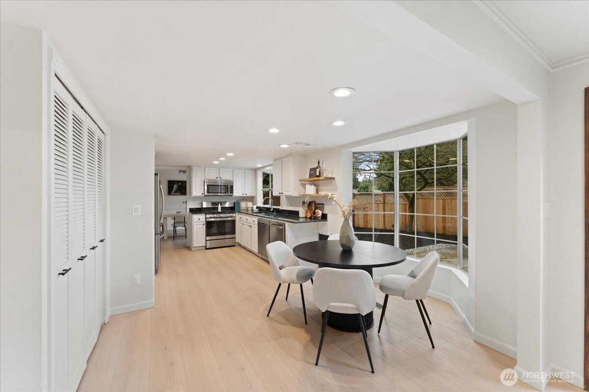 14433 106th Place NE, Kirkland, WA 98034