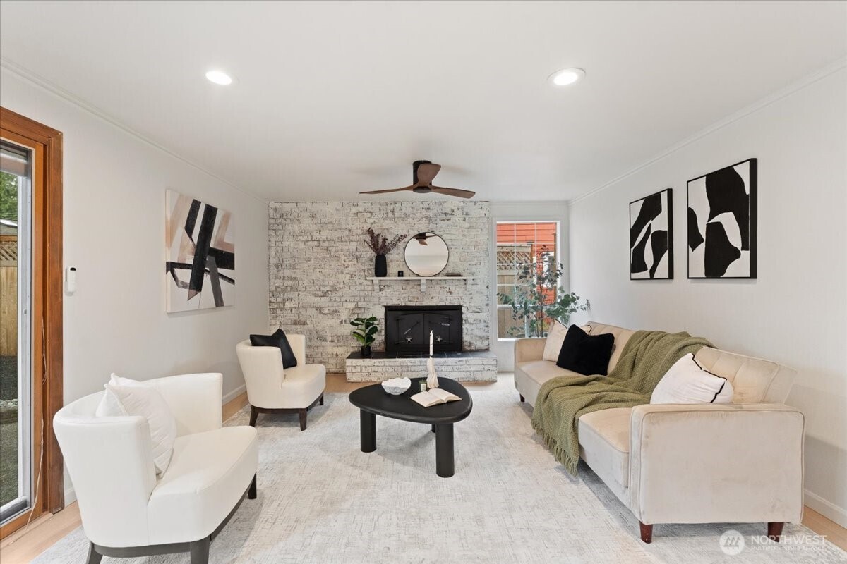 14433 106th Place NE, Kirkland, WA 98034