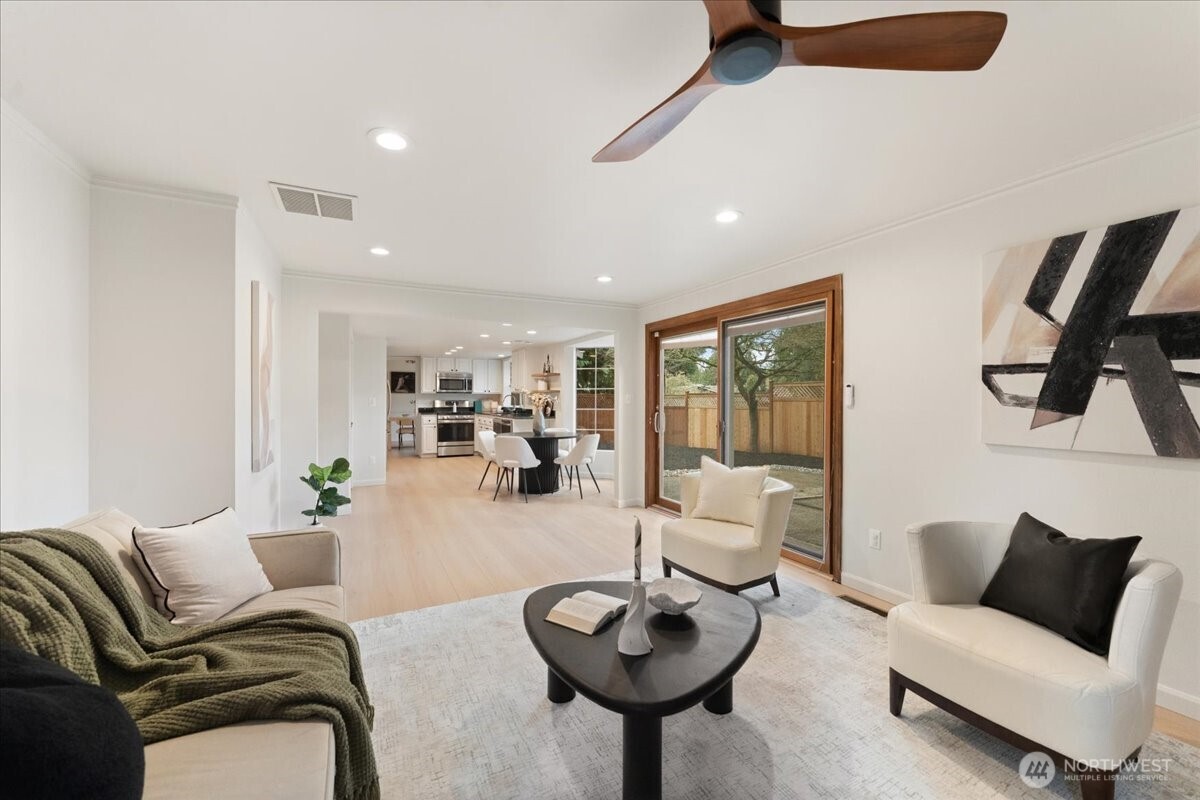 14433 106th Place NE, Kirkland, WA 98034