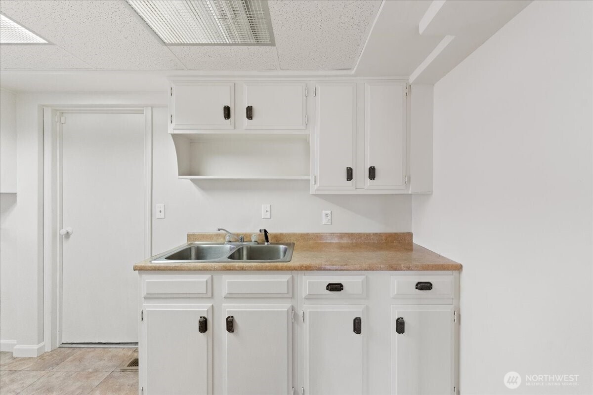 14433 106th Place NE, Kirkland, WA 98034