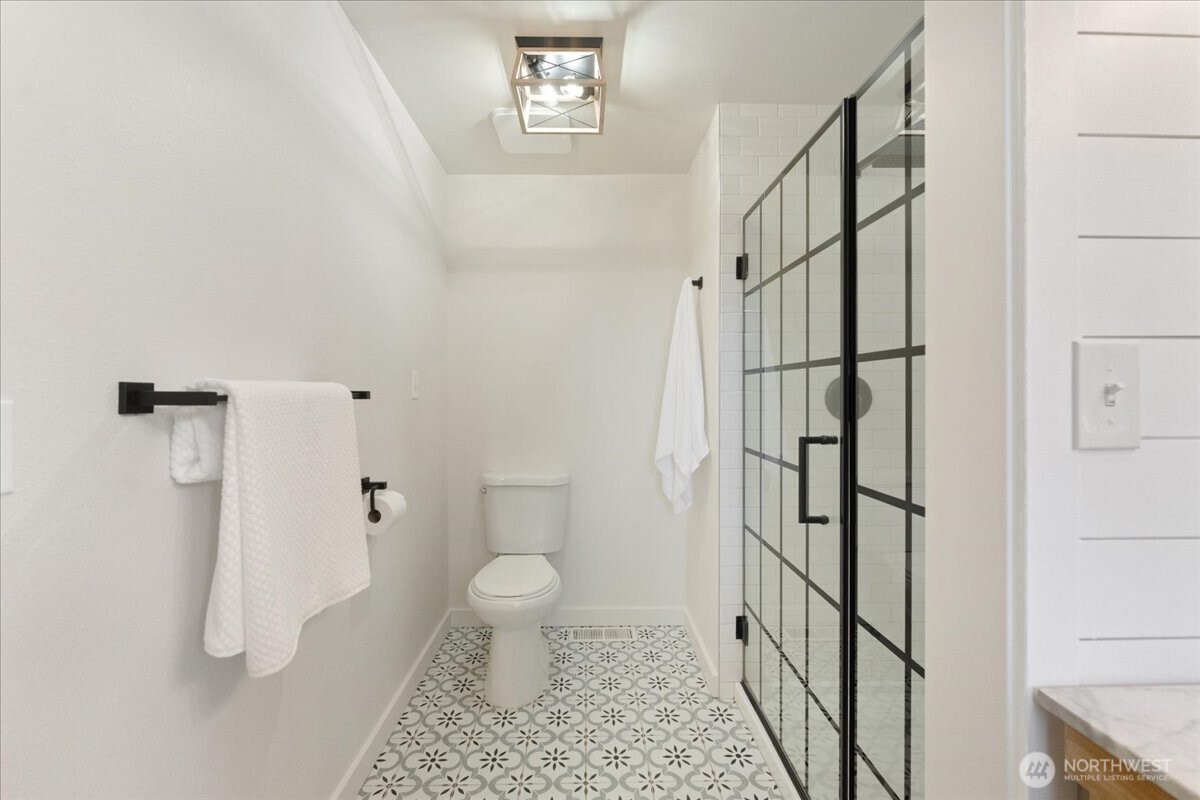 14433 106th Place NE, Kirkland, WA 98034