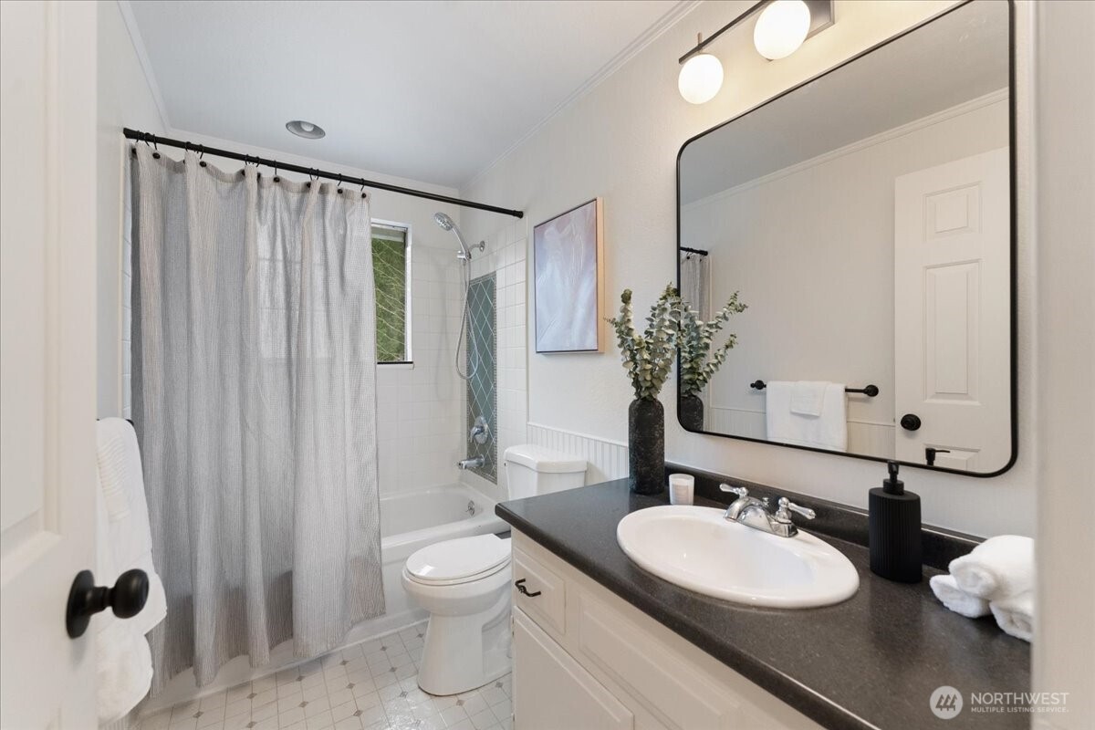 14433 106th Place NE, Kirkland, WA 98034