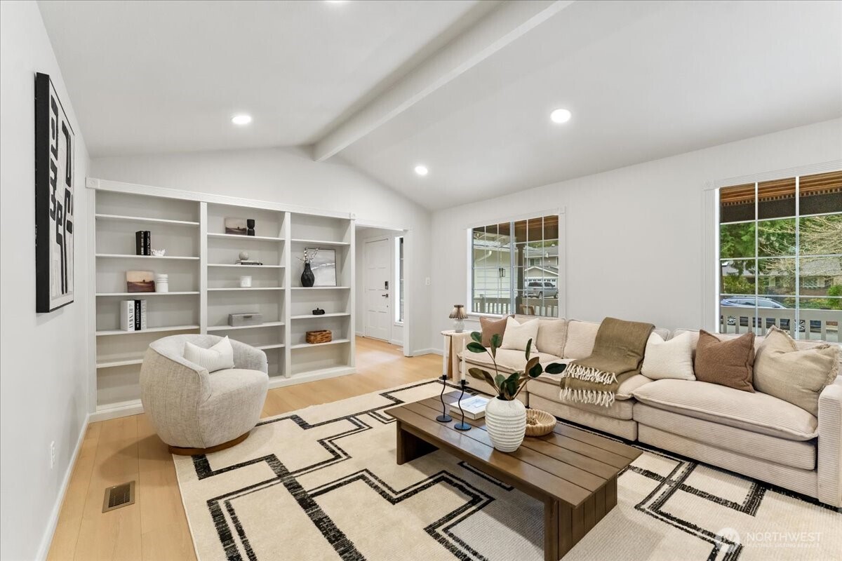 14433 106th Place NE, Kirkland, WA 98034