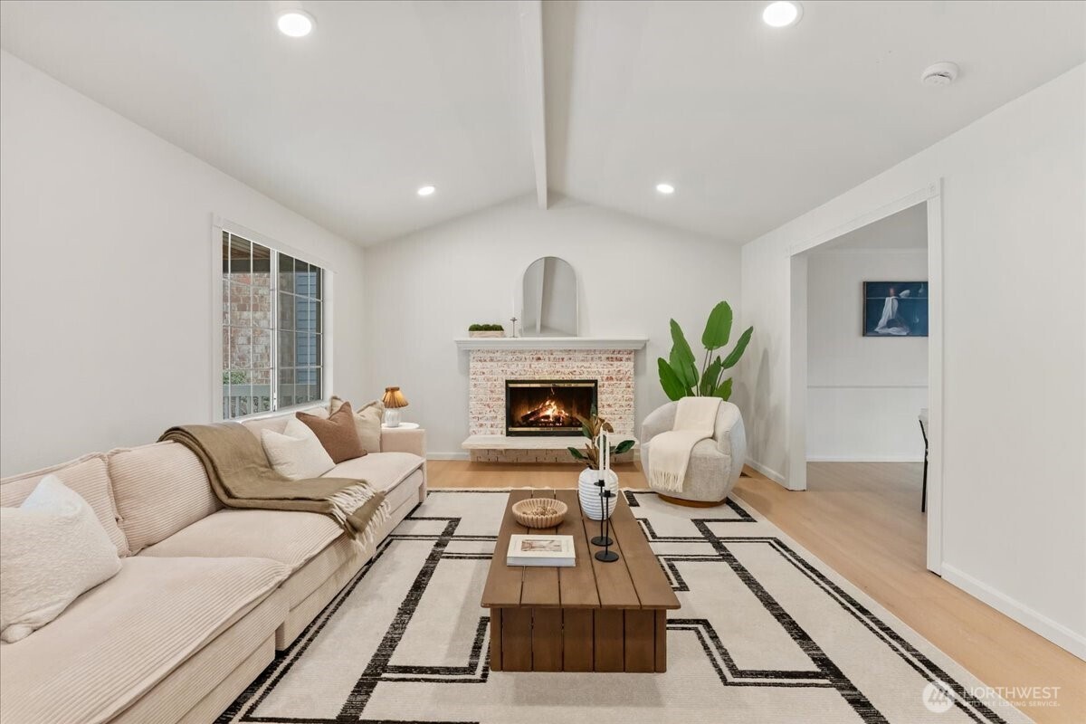 14433 106th Place NE, Kirkland, WA 98034